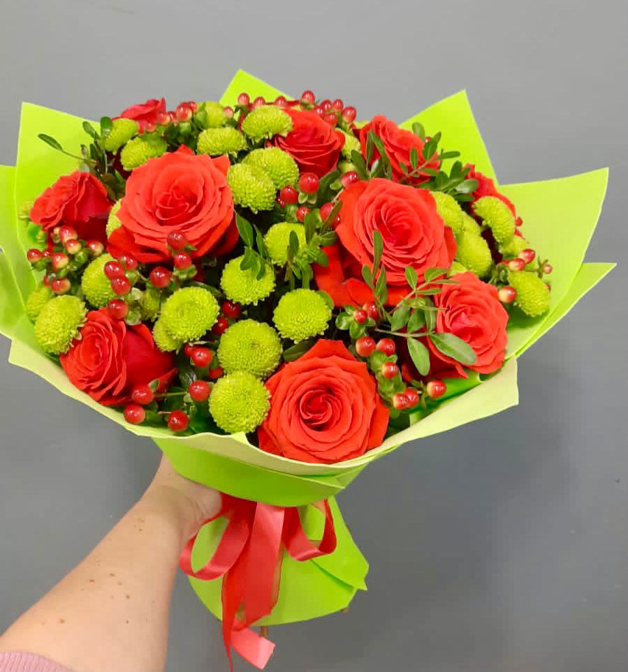 Букет цветов из: Хризантемы и Розы в Косяково