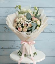 Букет цветов из:  Розы и Лизиантусы #REPLACE_PRED# Косяково