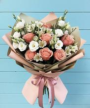 Букет цветов из:  Розы, Альстромерии и Лизиантусы #REPLACE_PRED# Косяково