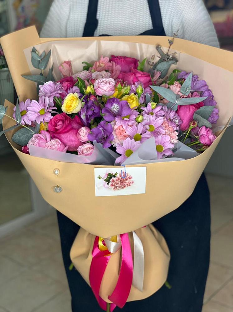 Букет цветов из: Хризантемы, Гвоздики и Альстромерии в Косяково