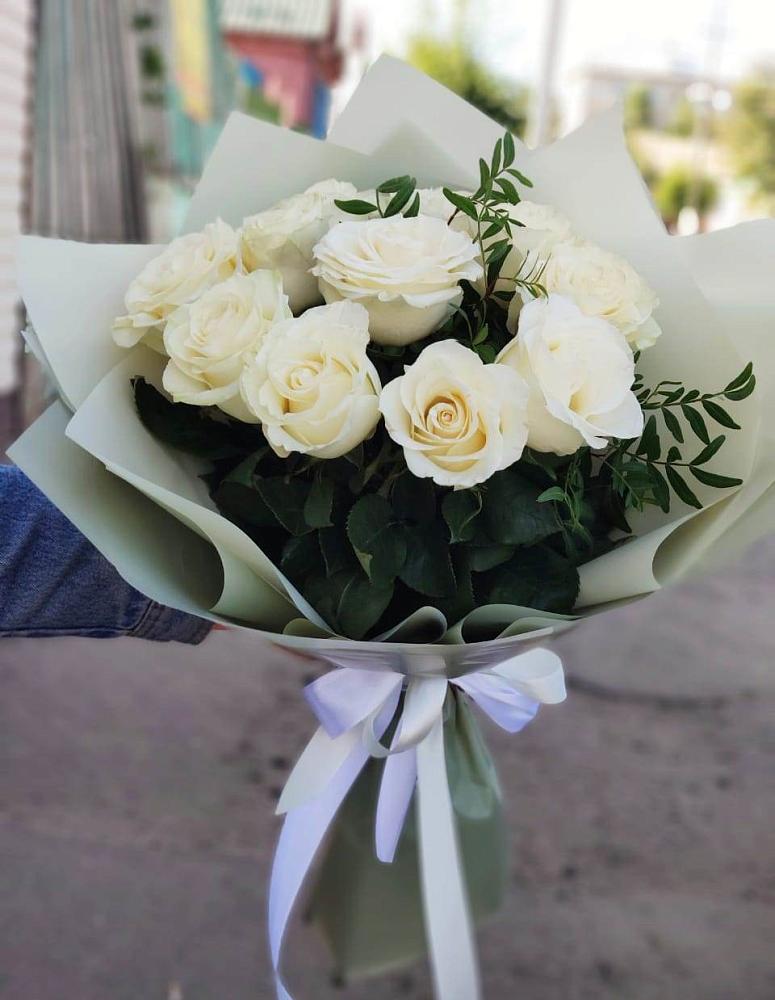 Букет Белые розы Проуд в Косяково