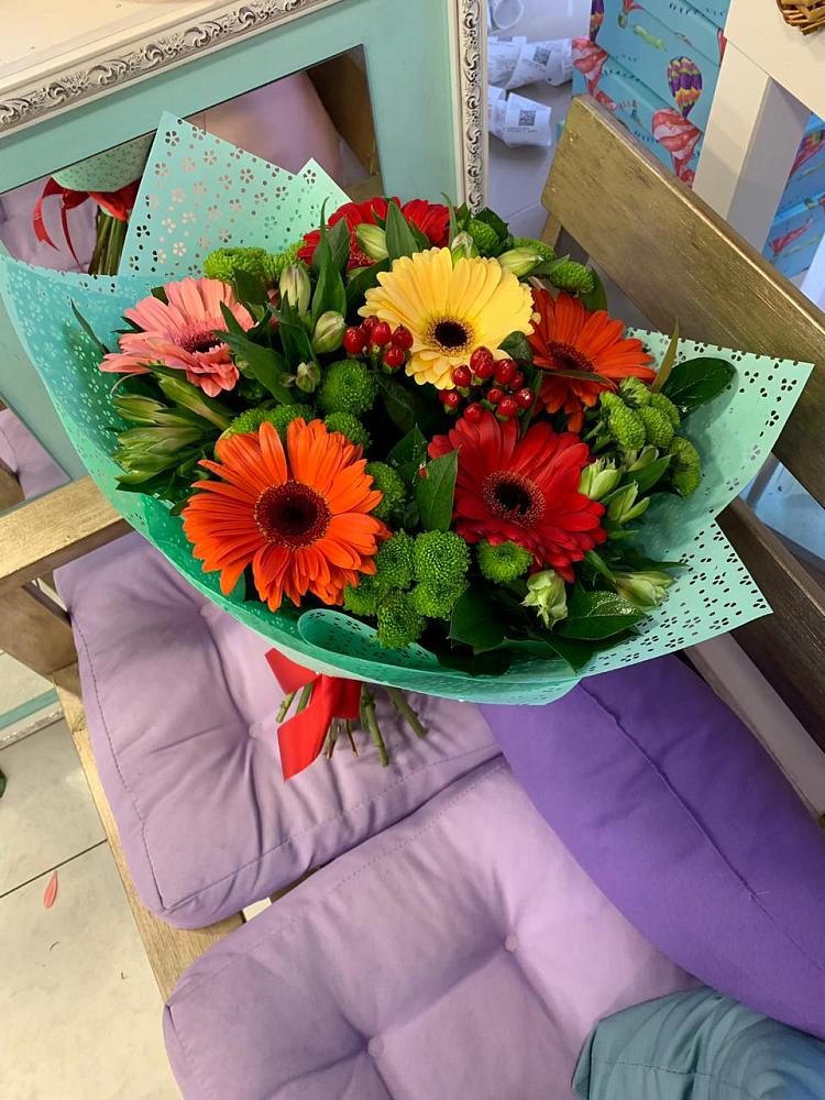 Букет цветов из: Герберы, Хризантемы и Альстромерии в Косяково