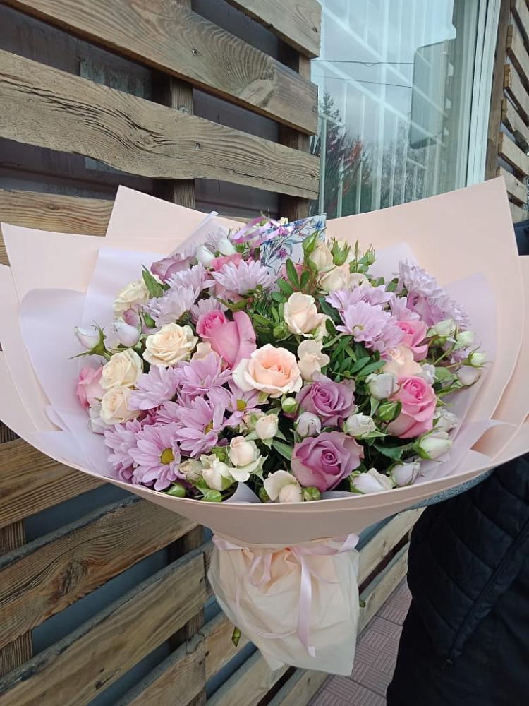 Букет цветов из: Розы и Хризантемы в Косяково