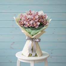 Букет цветов из:  Орхидеи и Розы в Косяково