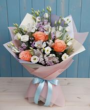 Букет цветов из:  Лизиантусы, Розы, Альстромерии и Гипсофила #REPLACE_PRED# Косяково