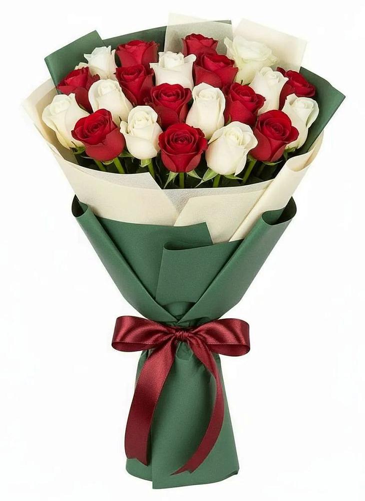 Букет Микс из красных и белых роз в Косяково