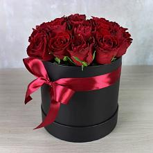 Цветочная композиция из Розы в шляпной коробке #REPLACE_PRED# Косяково
