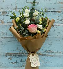 Букет цветов из:  Розы и Лизиантусы в Косяково