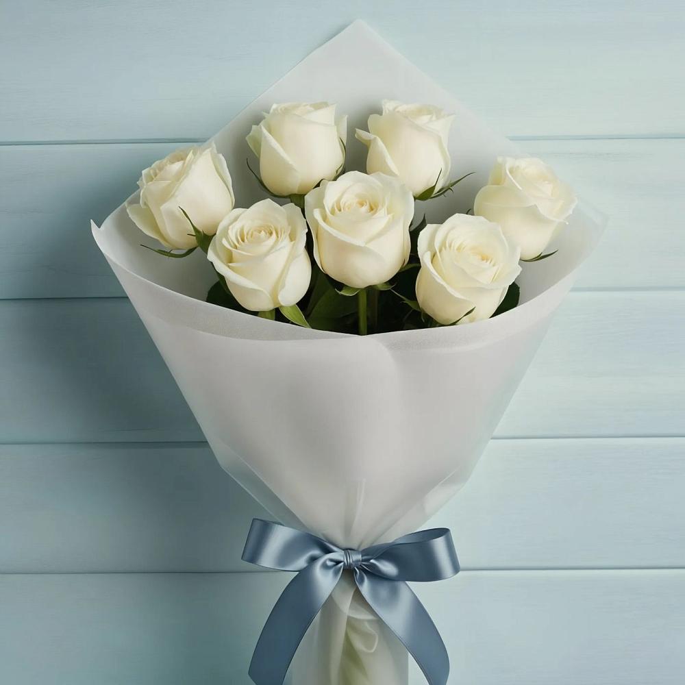 Букет 7 Белых роз Эдлесс Лав в Косяково