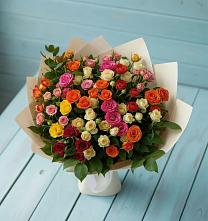 Букет Микс из разноцветных кустовых роз в Косяково