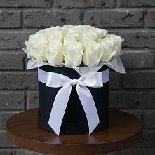 Цветочная композиция из Розы в шляпной коробке в Косяково